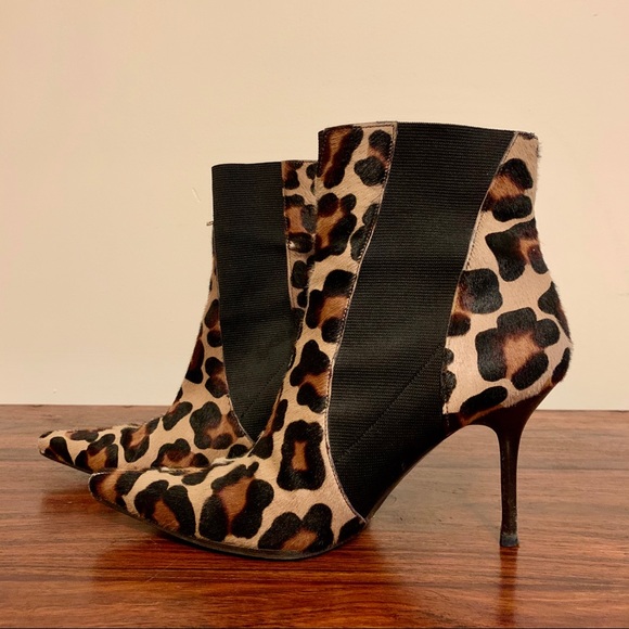 dolce gabbana leopard boots